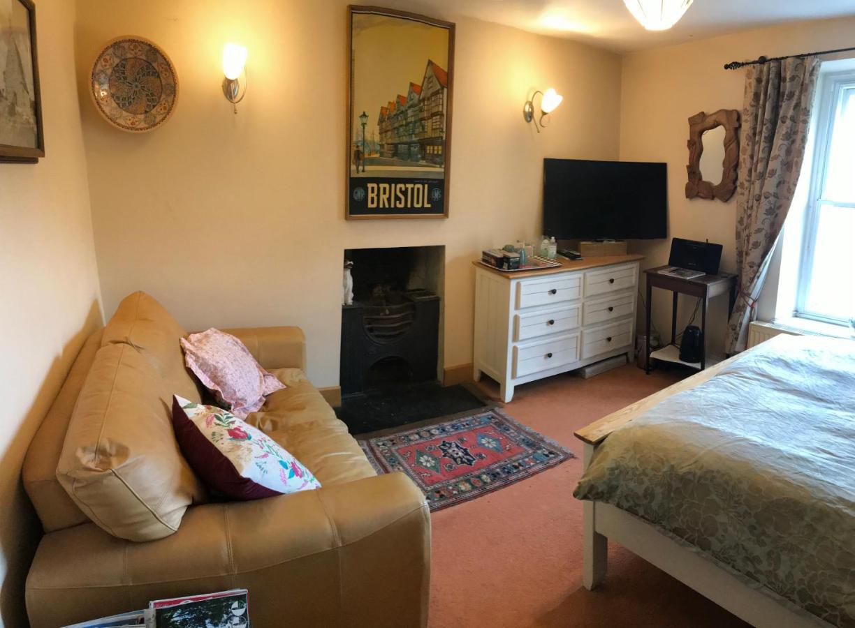 Chateau Terrace Georgian House 切普斯托 外观 照片