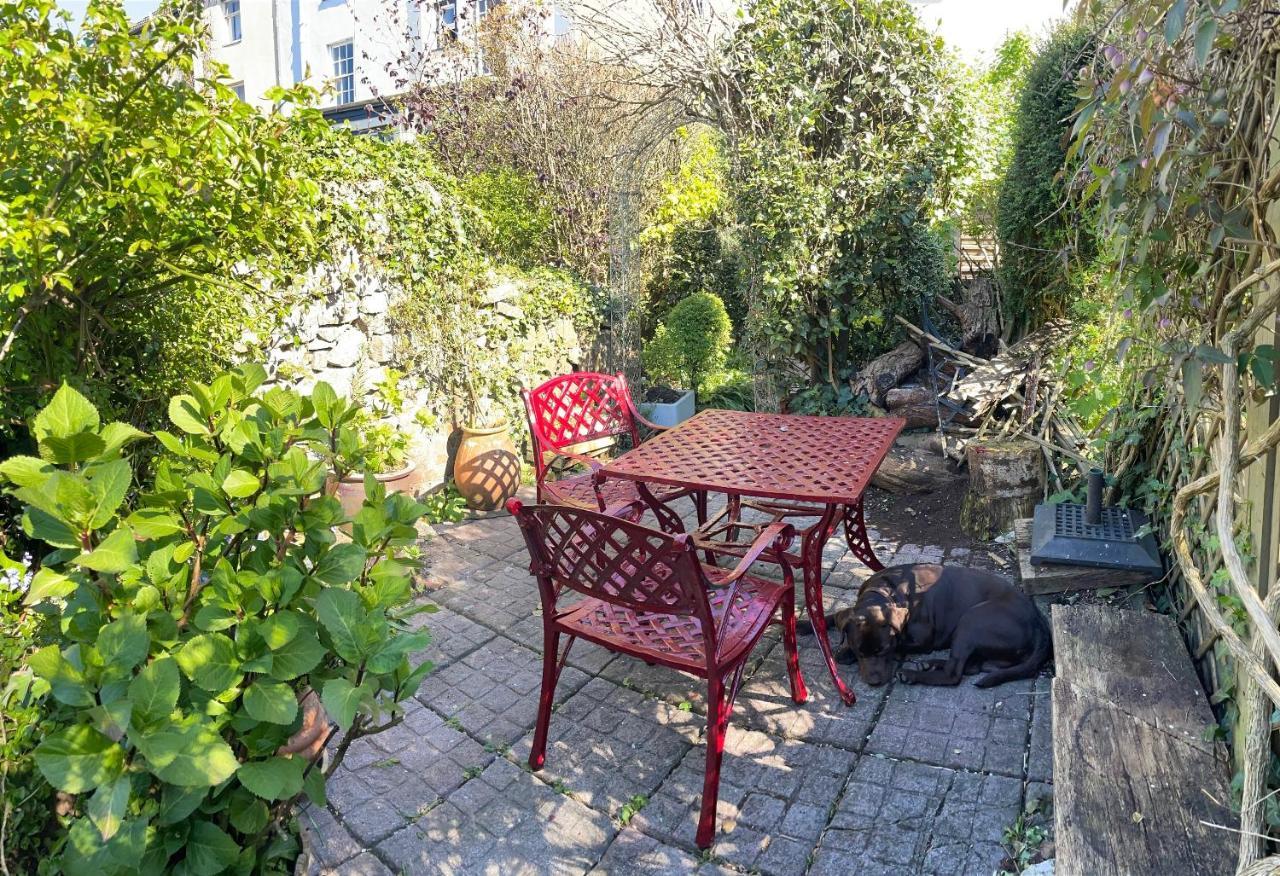 Chateau Terrace Georgian House 切普斯托 外观 照片